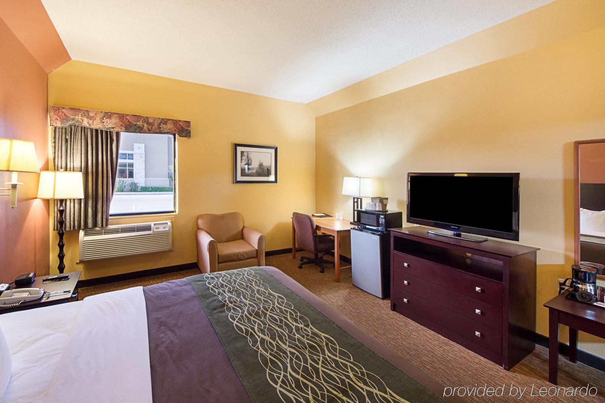Comfort Inn Near Medical Center Mission Buitenkant foto